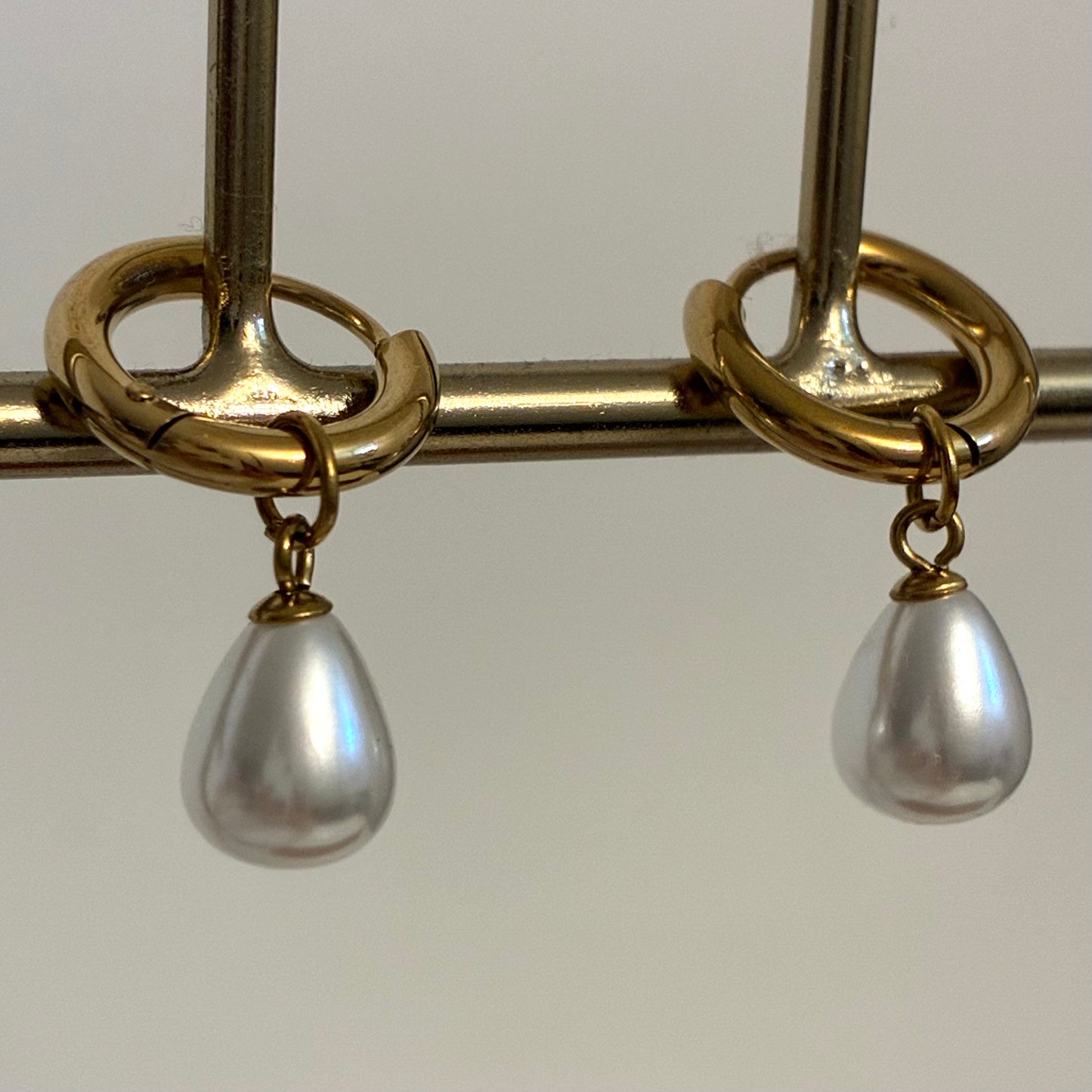 Pearl Drop Earring