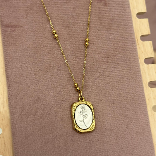 Mirror Flower Necklace