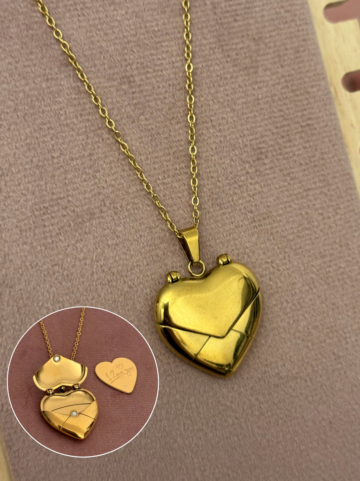 Message Locked Heart